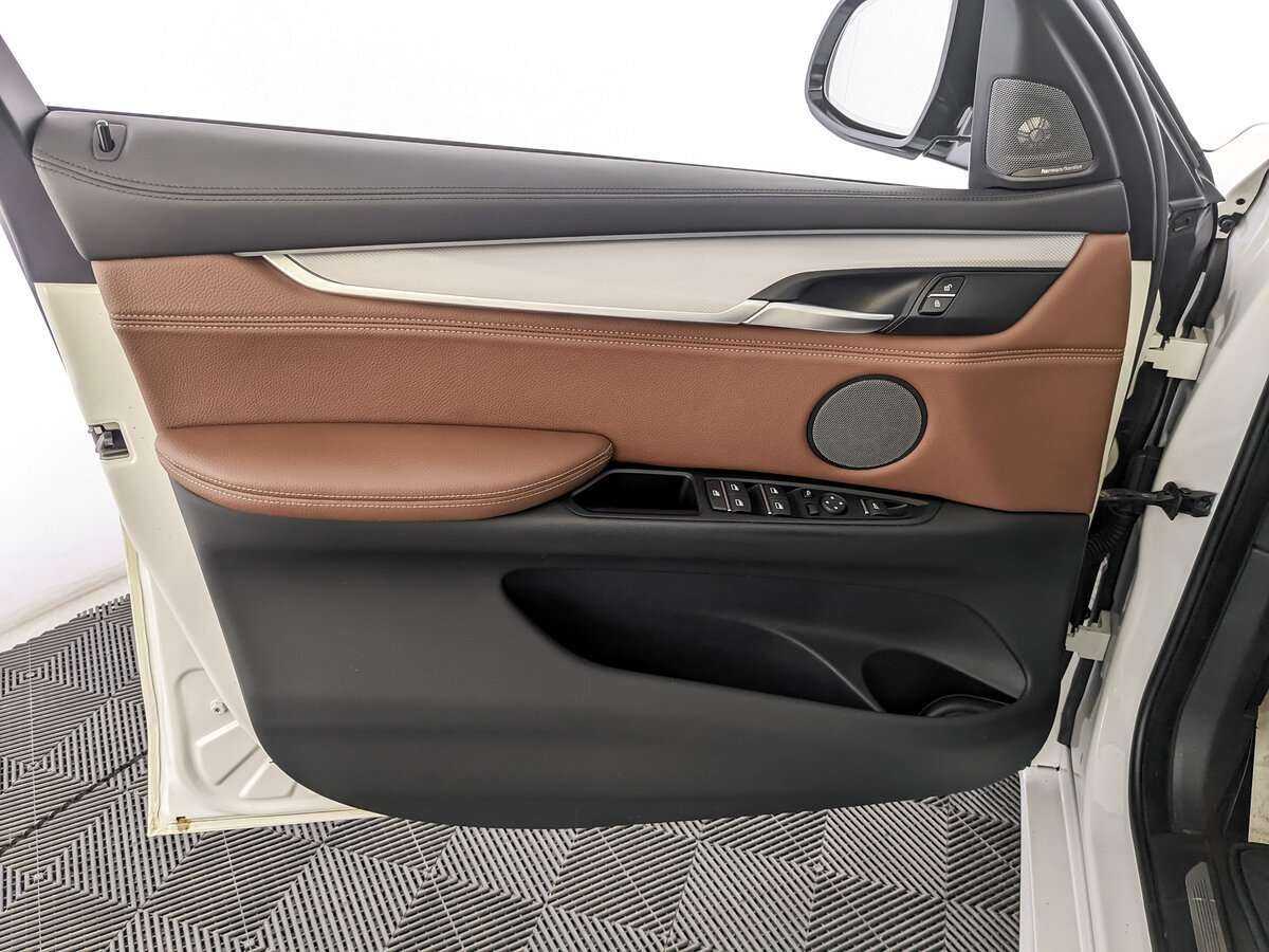 BMW X6 40d, 2019 Фото №16