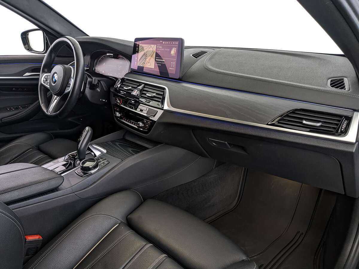 BMW 5 серии 530d xDrive, 2021 Фото №9