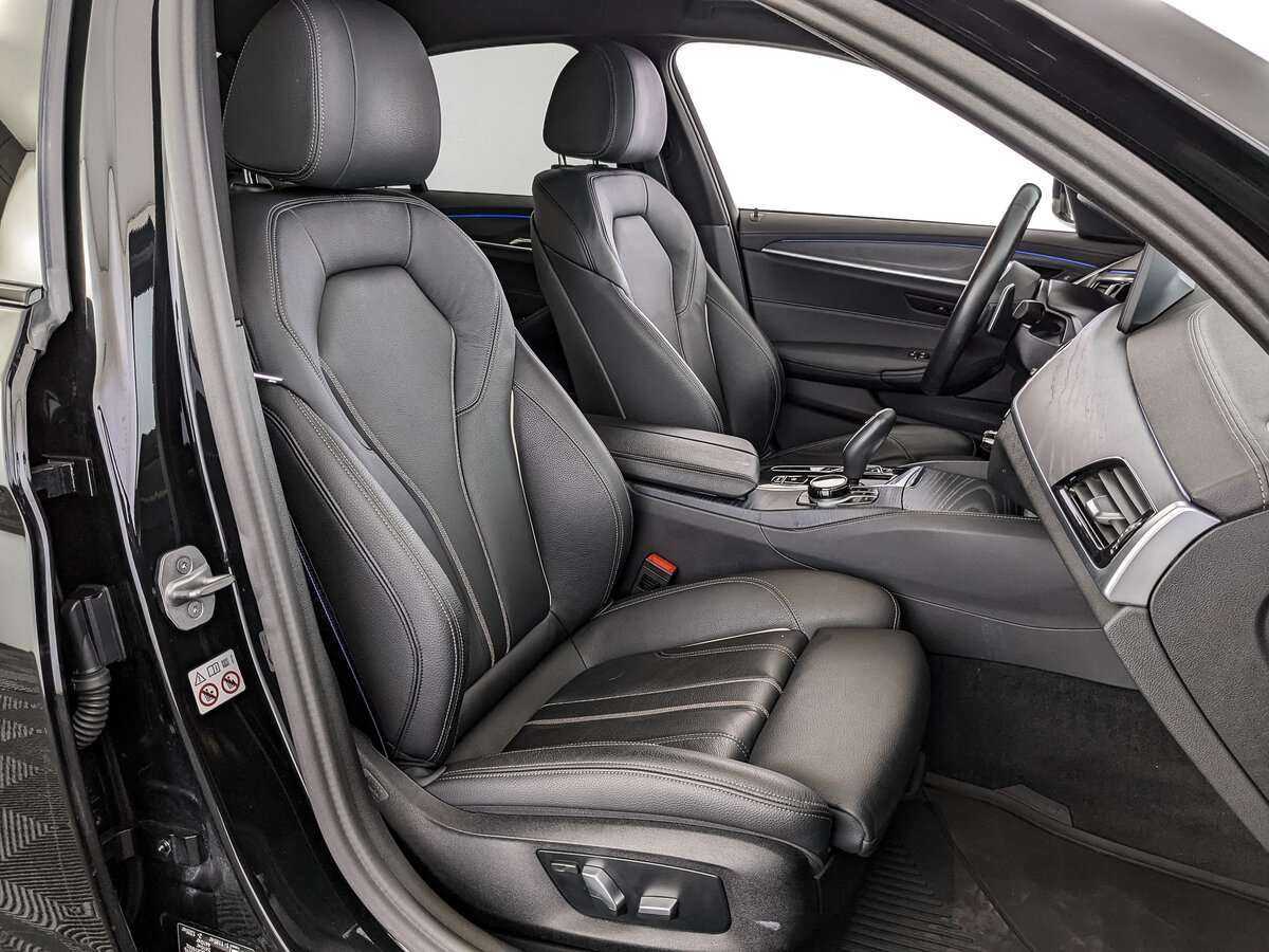 BMW 5 серии 530d xDrive, 2021 Фото №19