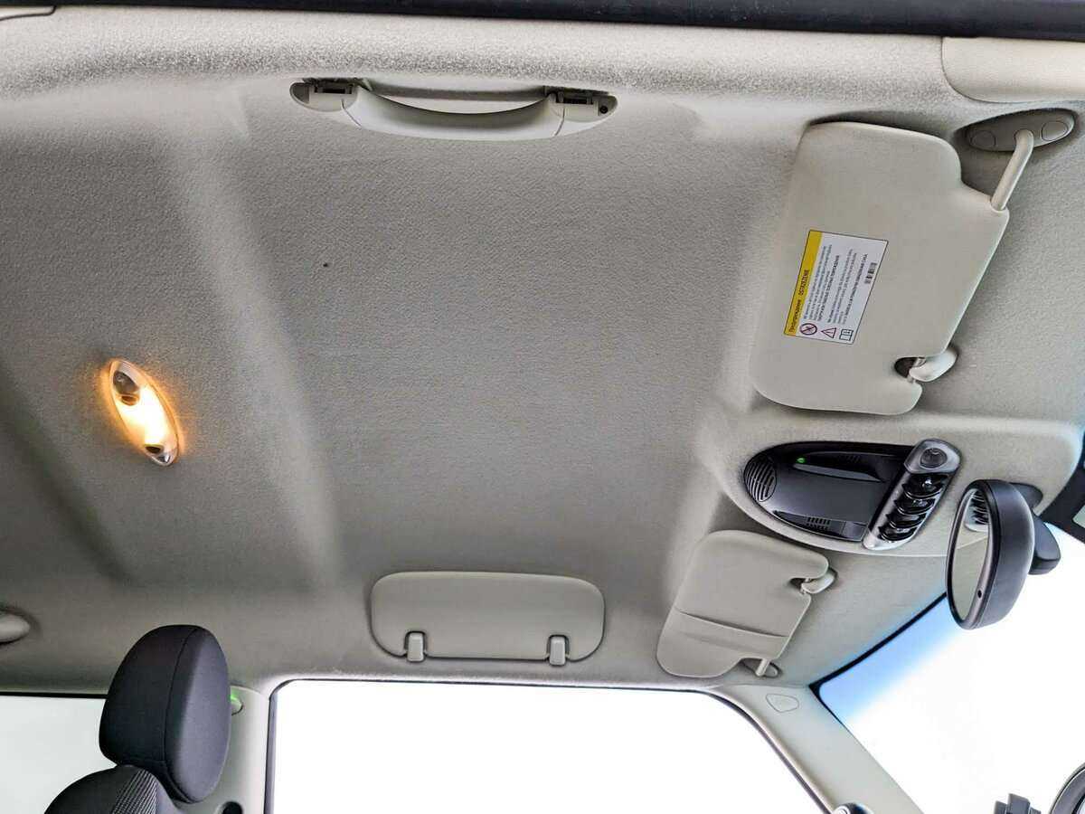 Mini Clubman Cooper, 2011 Фото №18