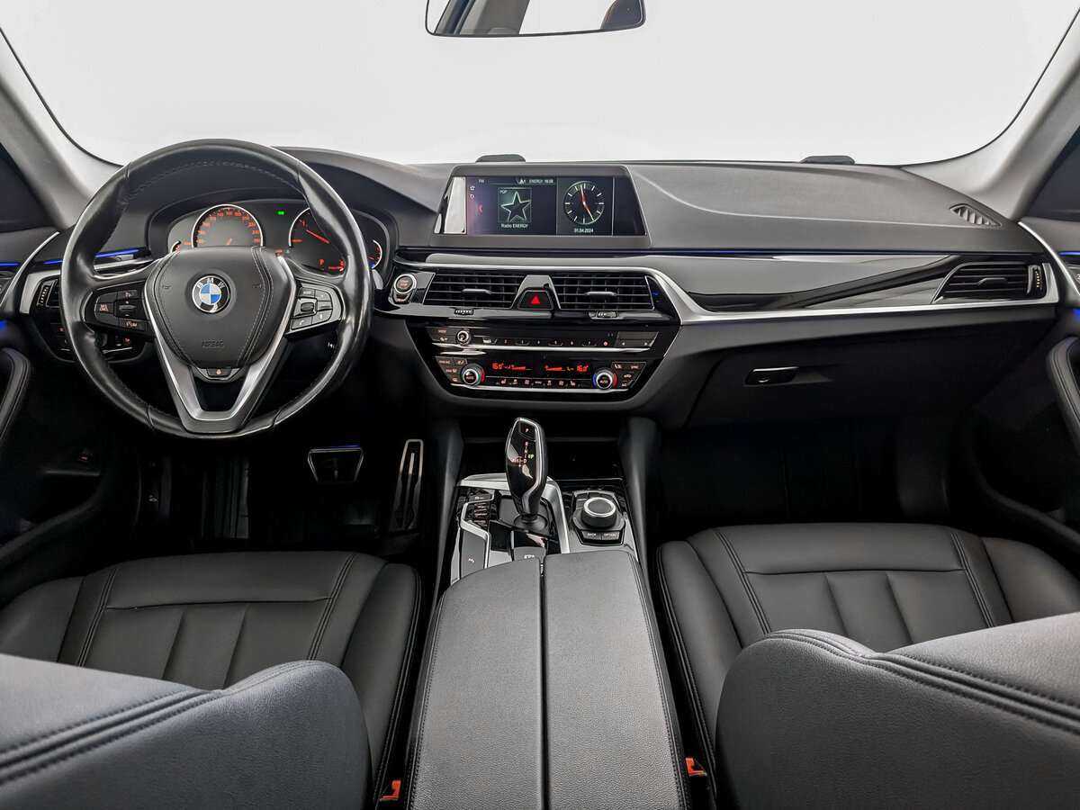 BMW 5 серии 520d, 2019 Фото №14