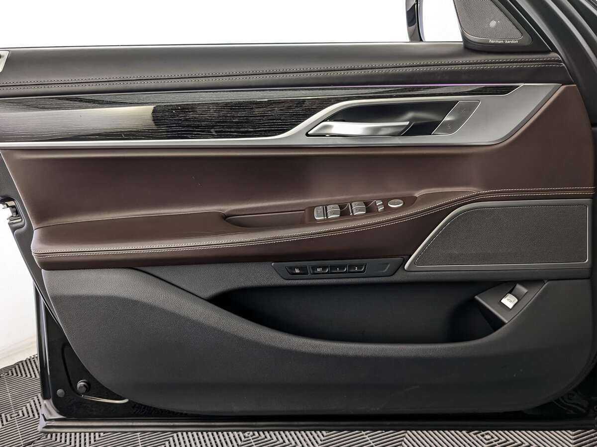 BMW 7 серии 730d xDrive, 2020 Фото №12