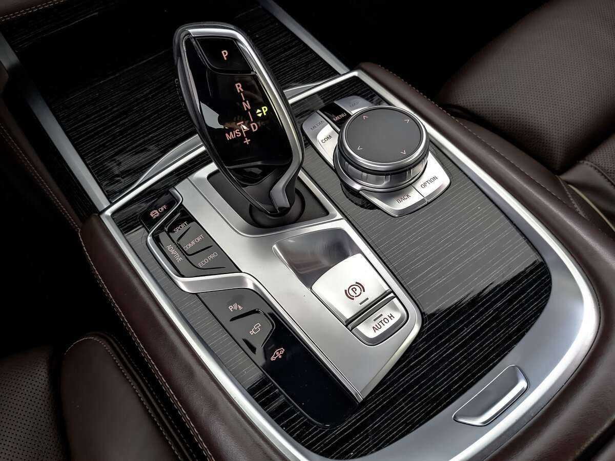 BMW 7 серии 730d xDrive, 2020 Фото №20