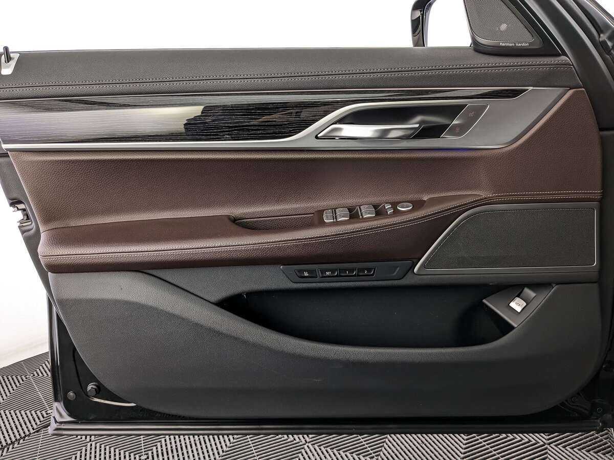 BMW 7 серии Long 730Ld xDrive, 2019 Фото №13