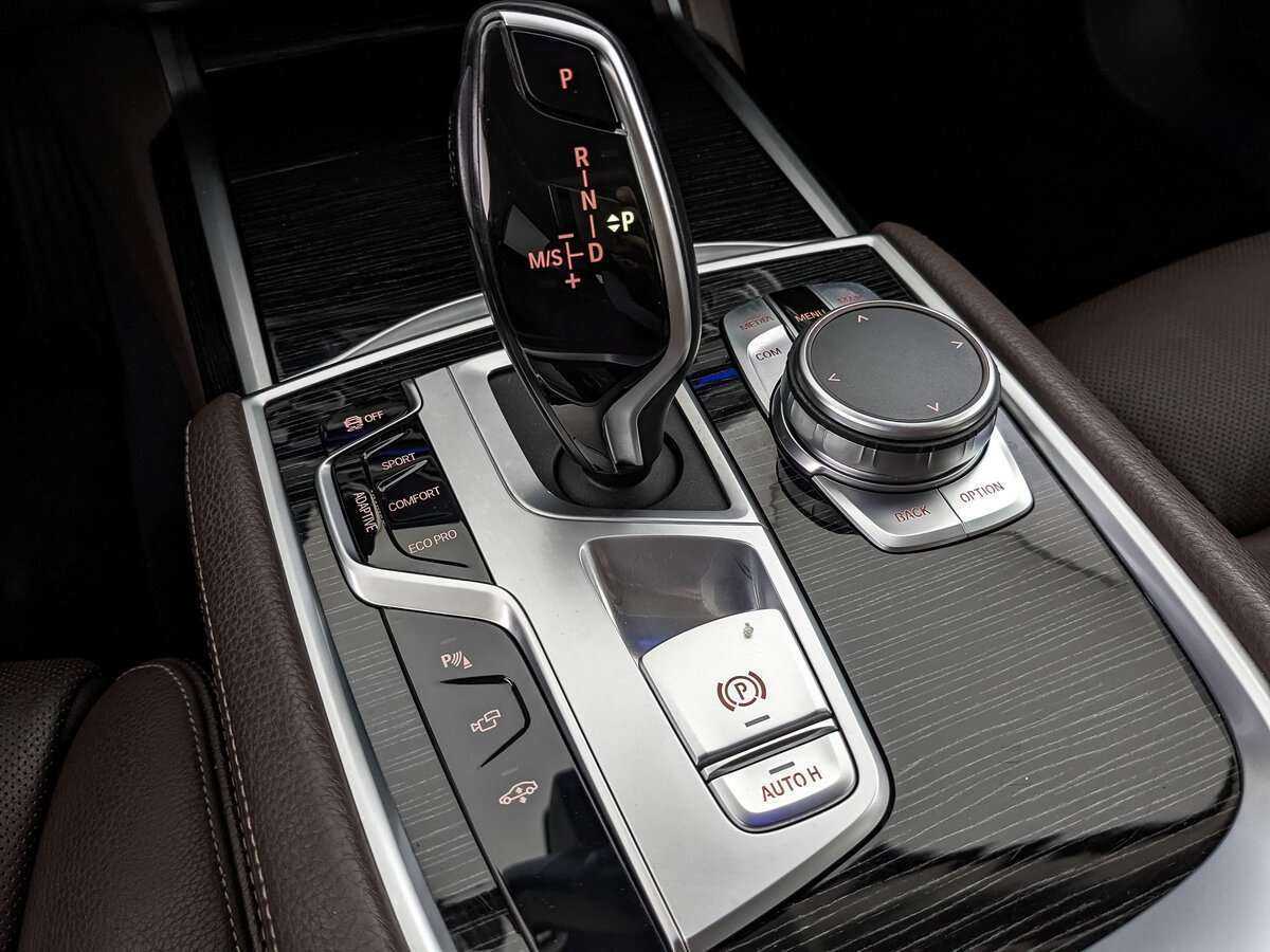 BMW 7 серии Long 730Ld xDrive, 2019 Фото №21