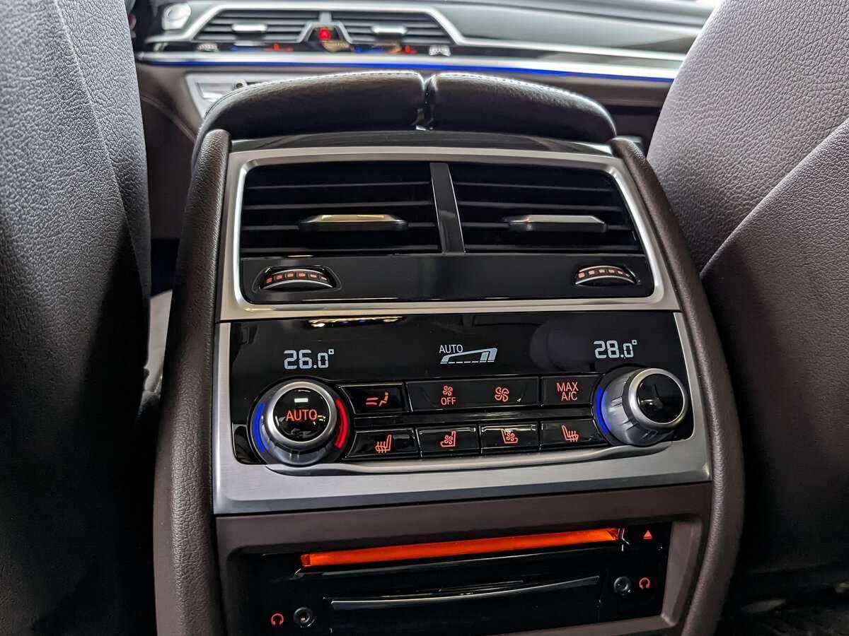 BMW 7 серии Long 730Ld xDrive, 2019 Фото №22