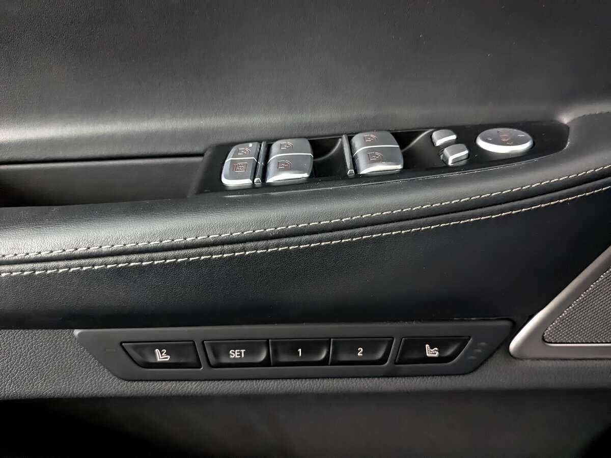 BMW 7 серии Long 750Li xDrive, 2019 Фото №21