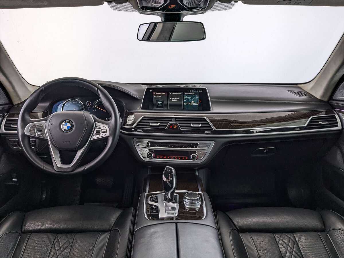 BMW 7 серии Long 750Li xDrive, 2017 Фото №13