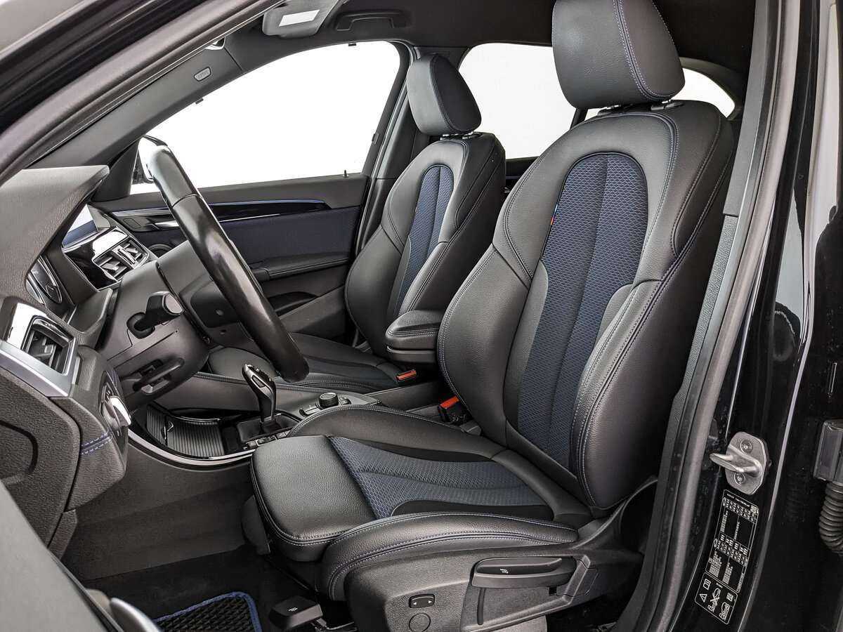 BMW X1 20i xDrive, 2020 Фото №16