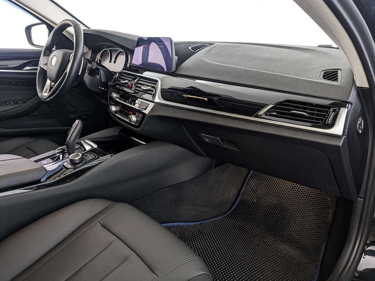 BMW 5 серии 520d, 2020 Фото №9