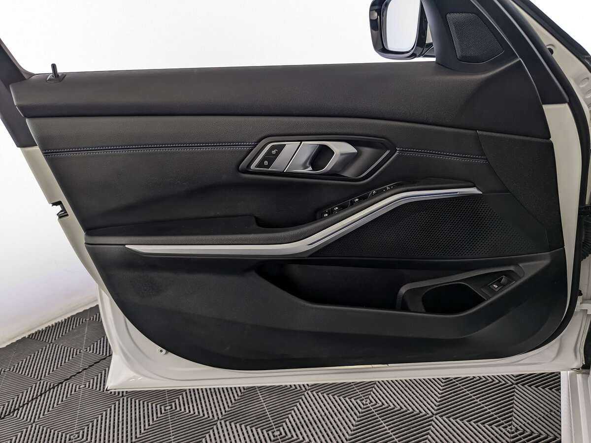 BMW 3 серии 320d xDrive, 2021 Фото №15