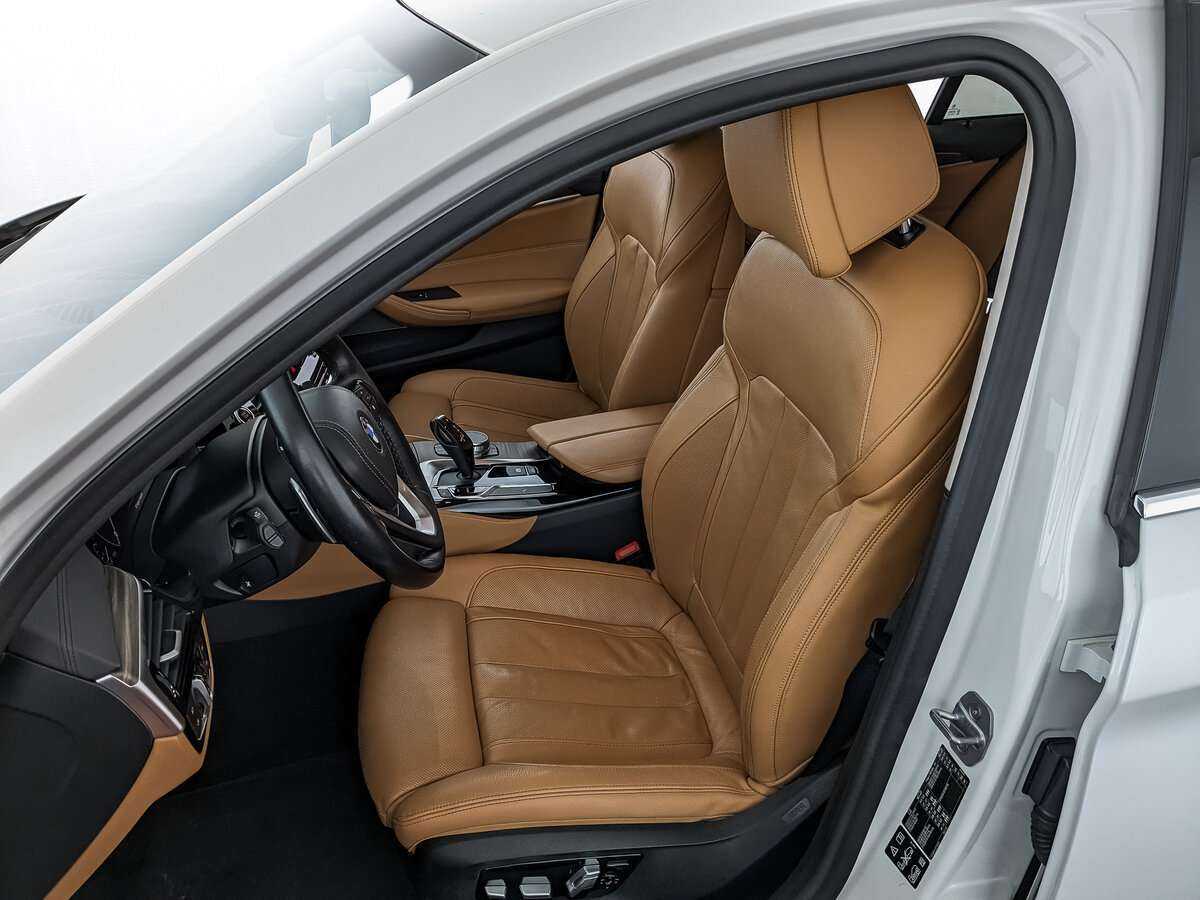 BMW 5 серии 530i xDrive, 2019 Фото №15