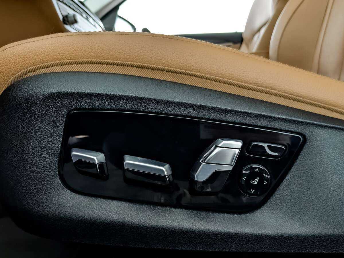 BMW 5 серии 530i xDrive, 2019 Фото №21