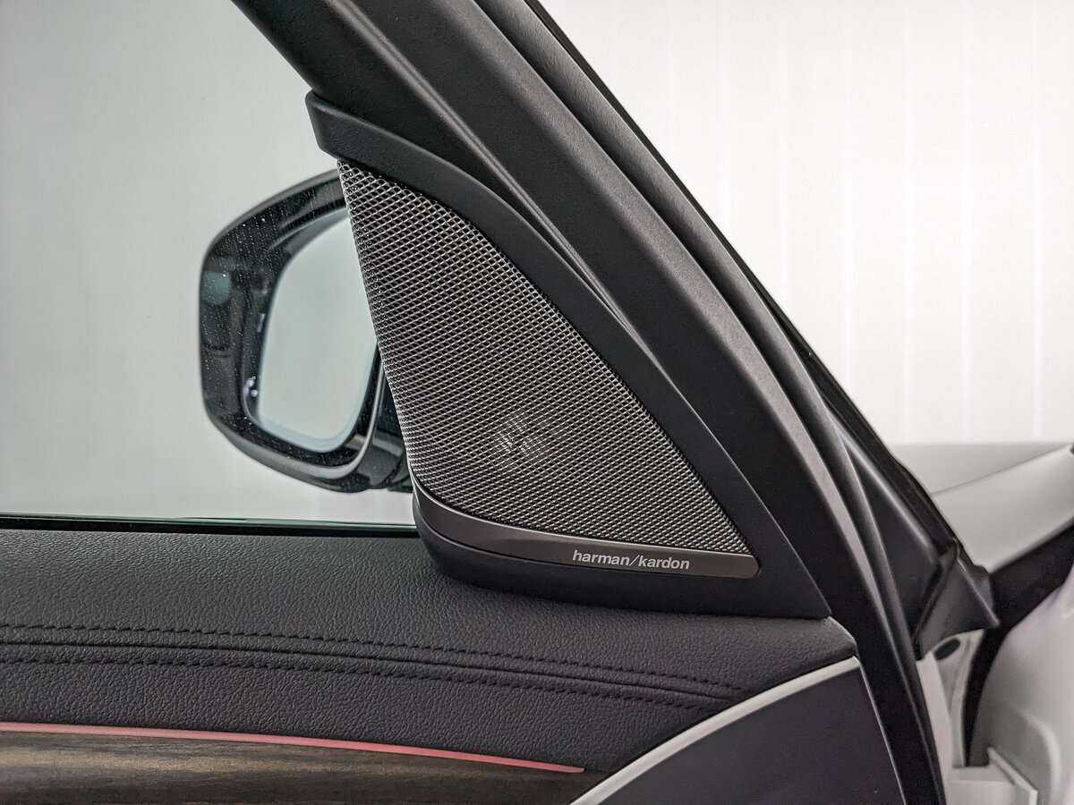 BMW 5 серии 530i xDrive, 2019 Фото №24