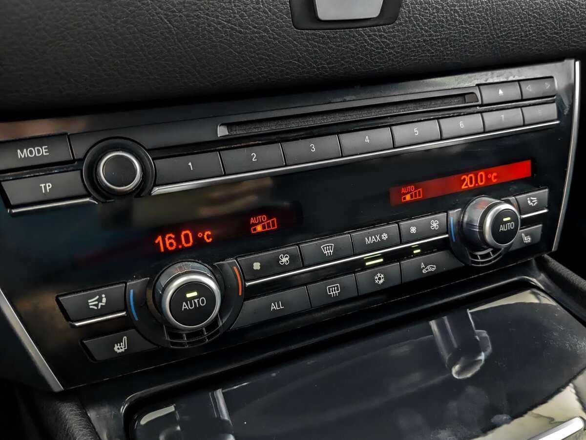 BMW 5 серии Gran Turismo 535i, 2009 Фото №21