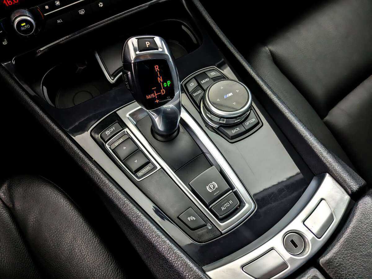 BMW 5 серии Gran Turismo 535i, 2009 Фото №22