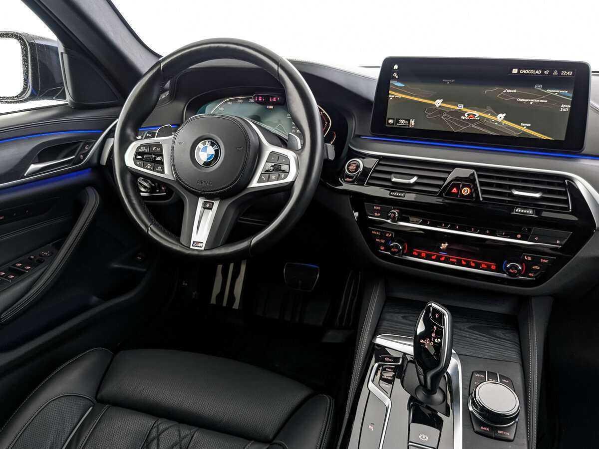 BMW 5 серии 530d xDrive, 2021 Фото №13
