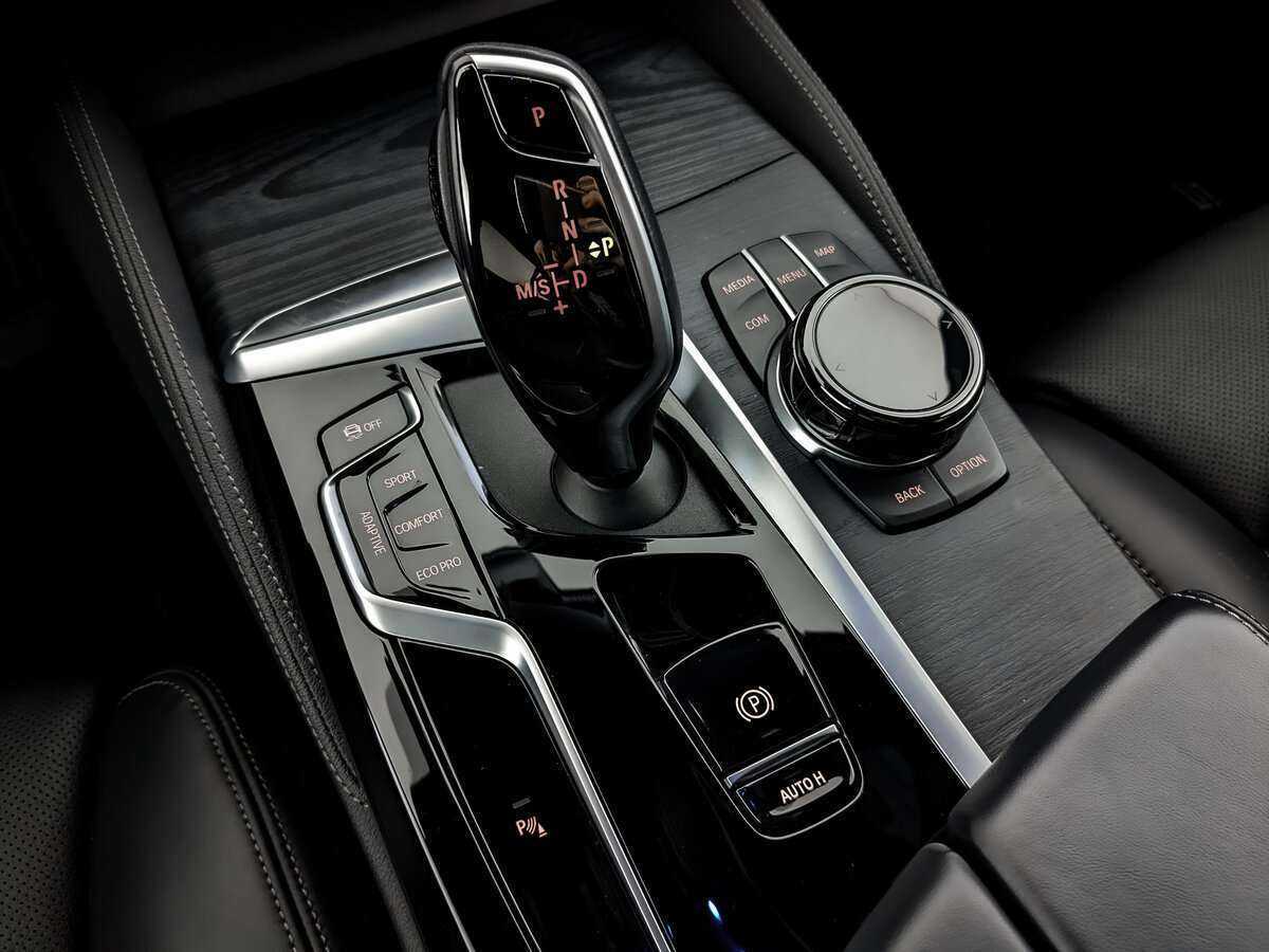 BMW 5 серии 530d xDrive, 2021 Фото №18