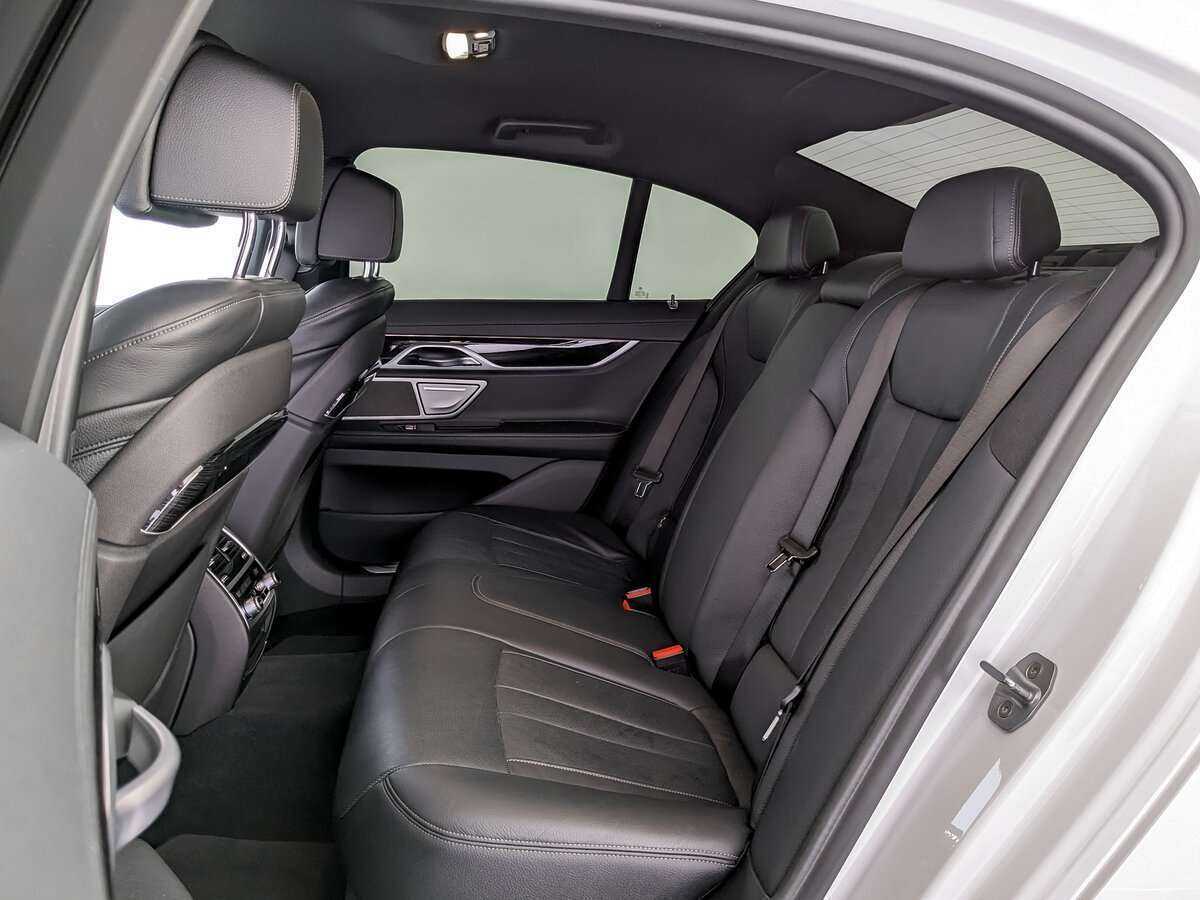 BMW 7 серии 730d xDrive, 2019 Фото №10