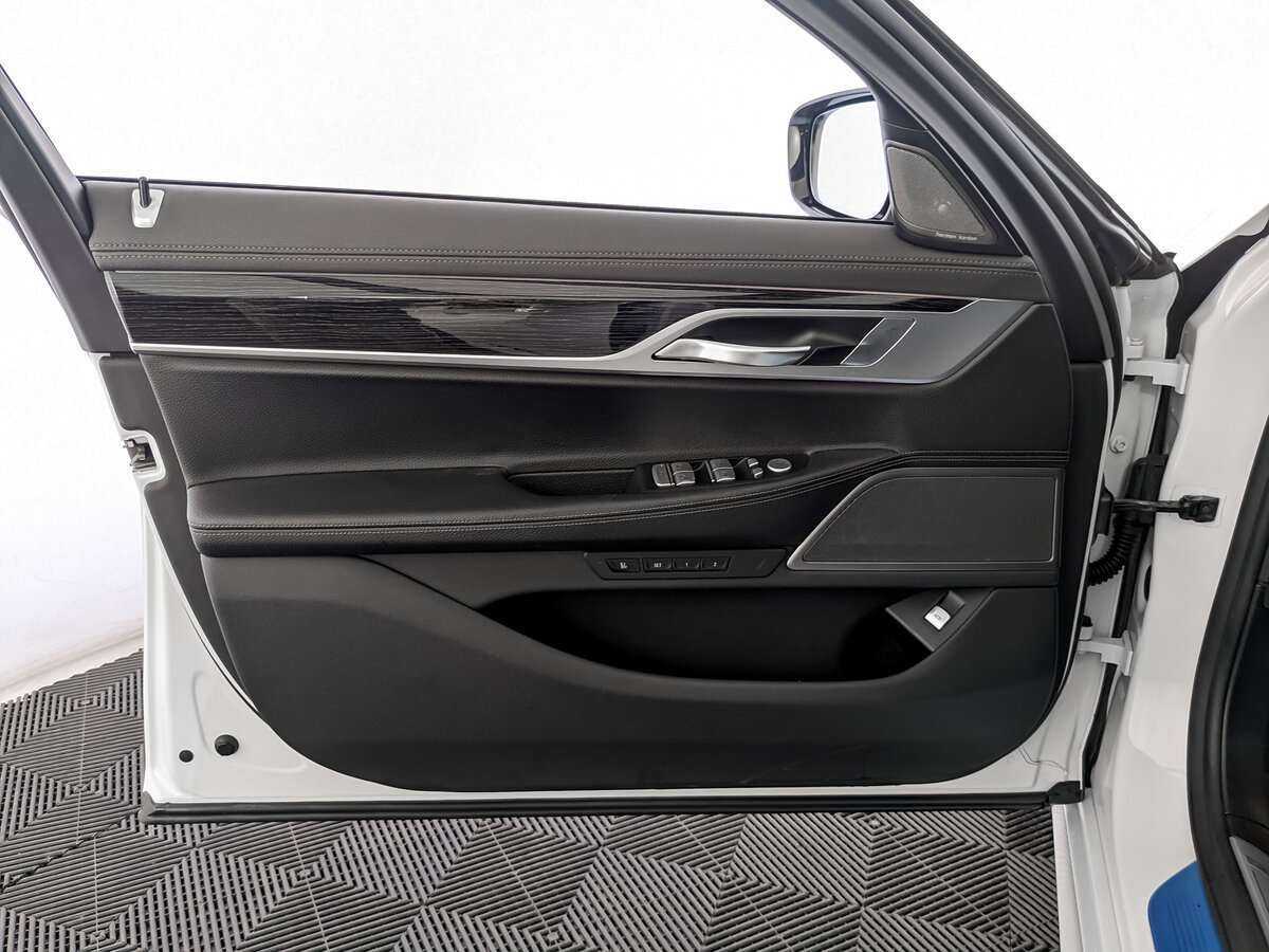BMW 7 серии 730d xDrive, 2019 Фото №15