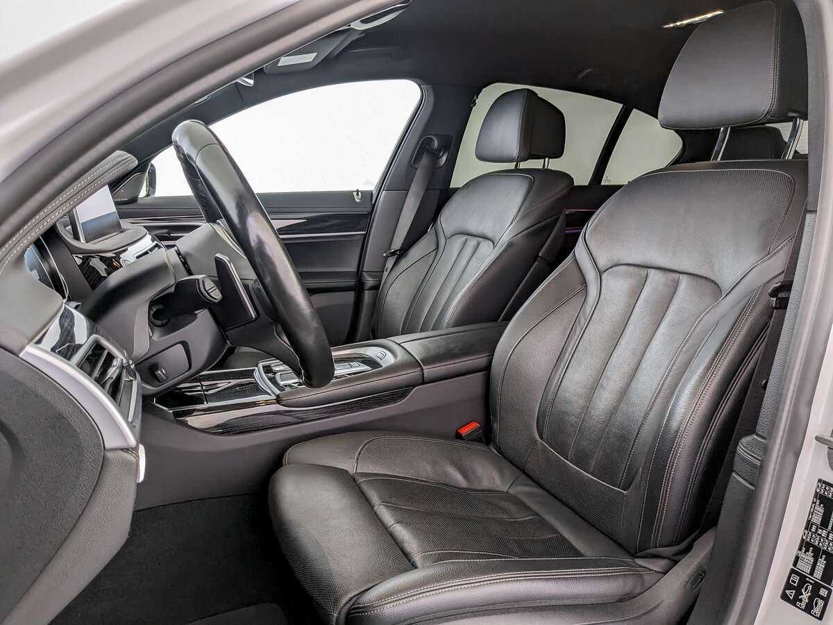 BMW 7 серии 730d xDrive, 2019 Фото №16