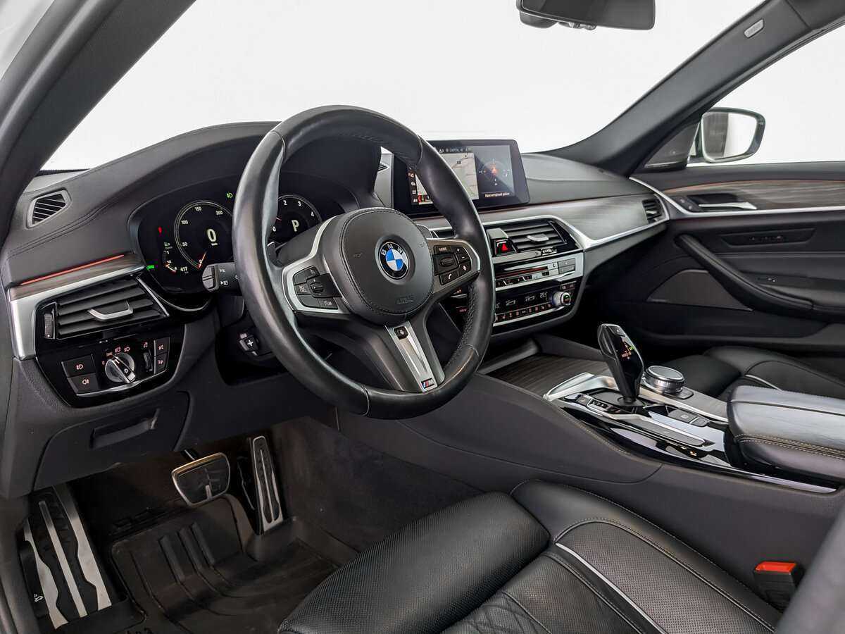 BMW 5 серии 530d xDrive, 2019 Фото №14