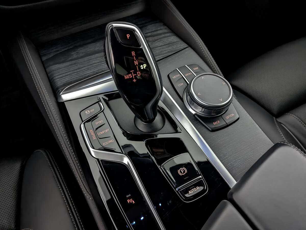 BMW 5 серии 530d xDrive, 2021 Фото №22