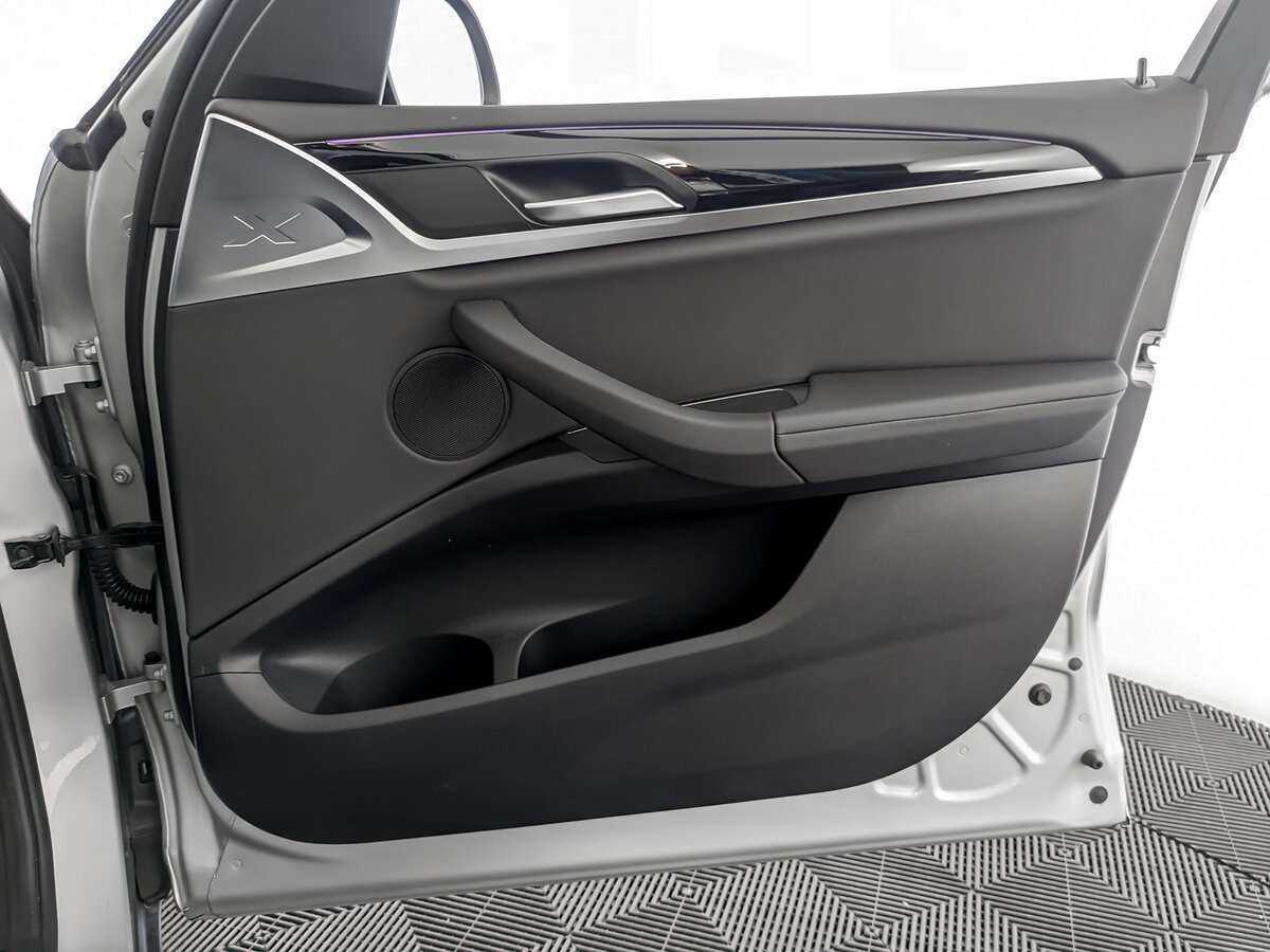 BMW X3 20i xDrive, 2020 Фото №20