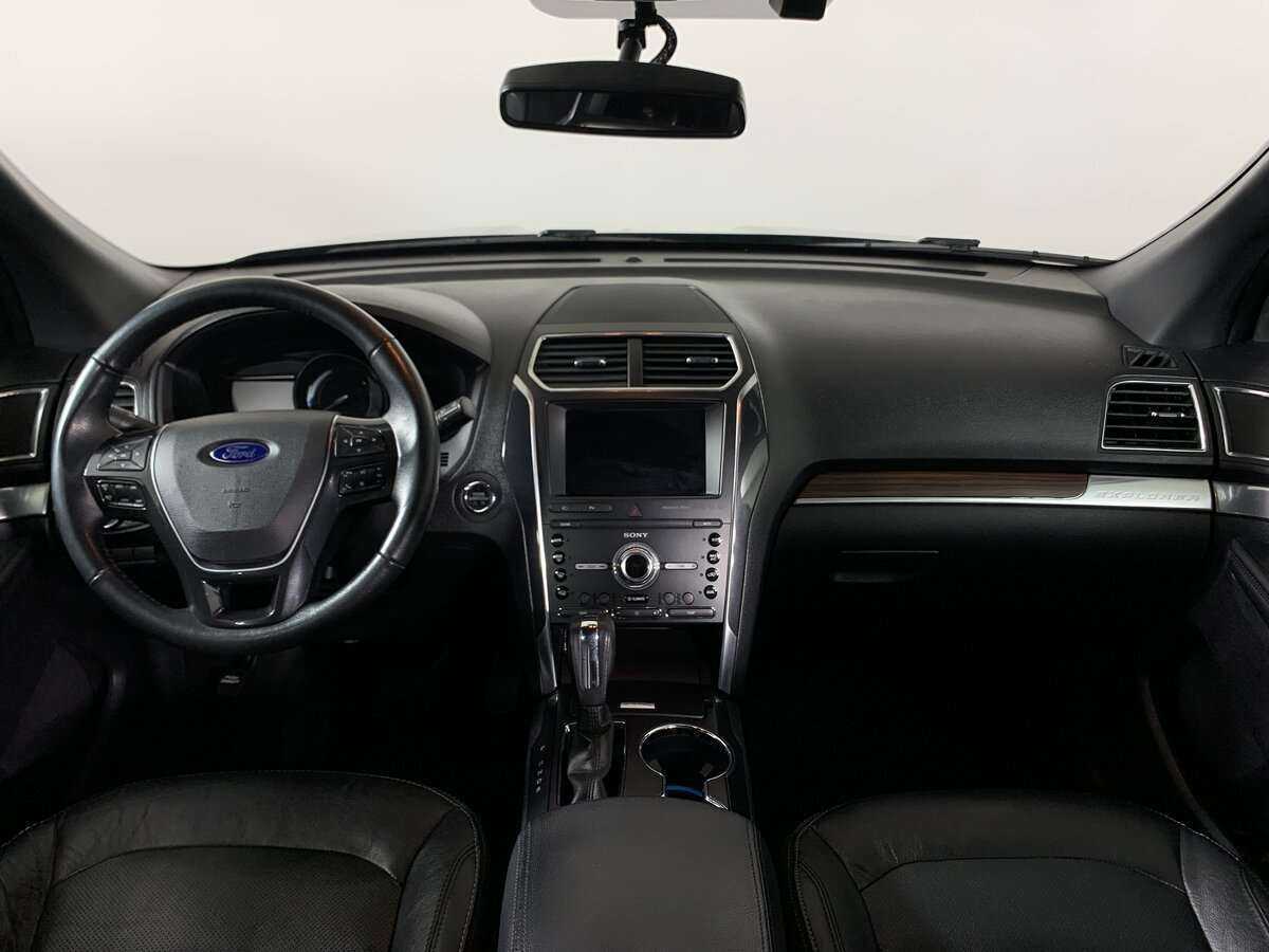 Ford Explorer, 2019 Фото №13