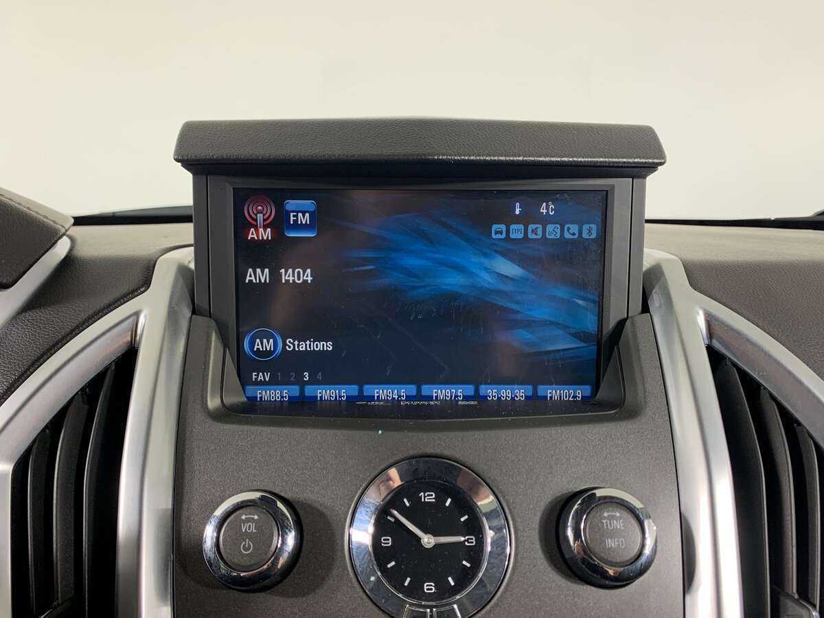 Cadillac SRX, 2011 Фото №13