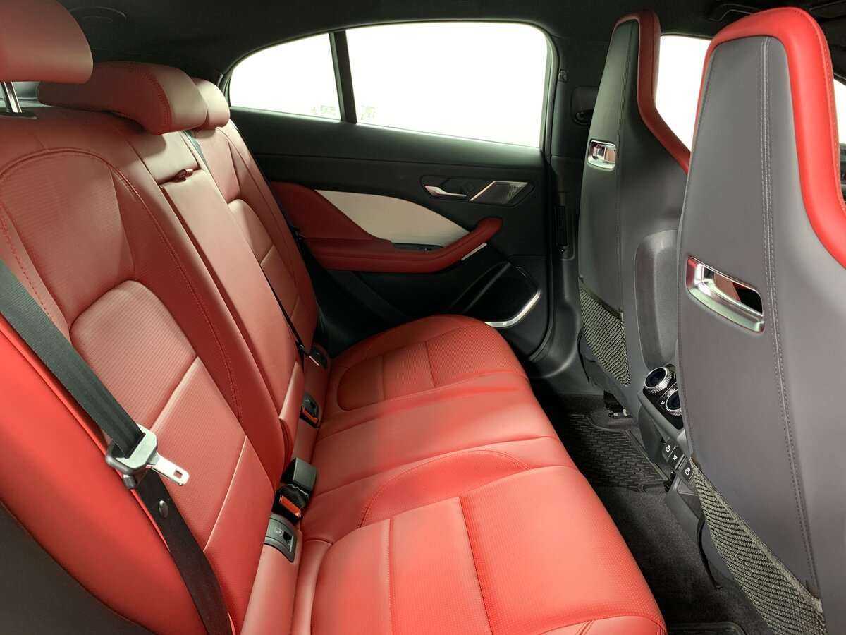 Jaguar I-Pace, 2021 Фото №18