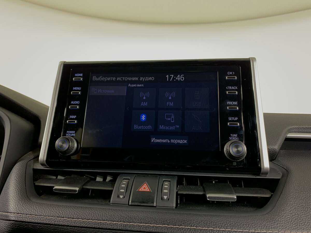 Toyota RAV4, 2020 Фото №13