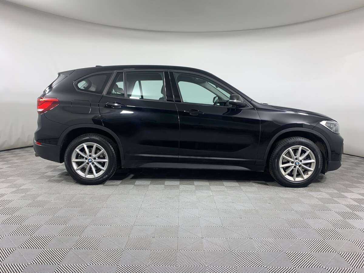 BMW X1 20i xDrive, 2020 Фото №4