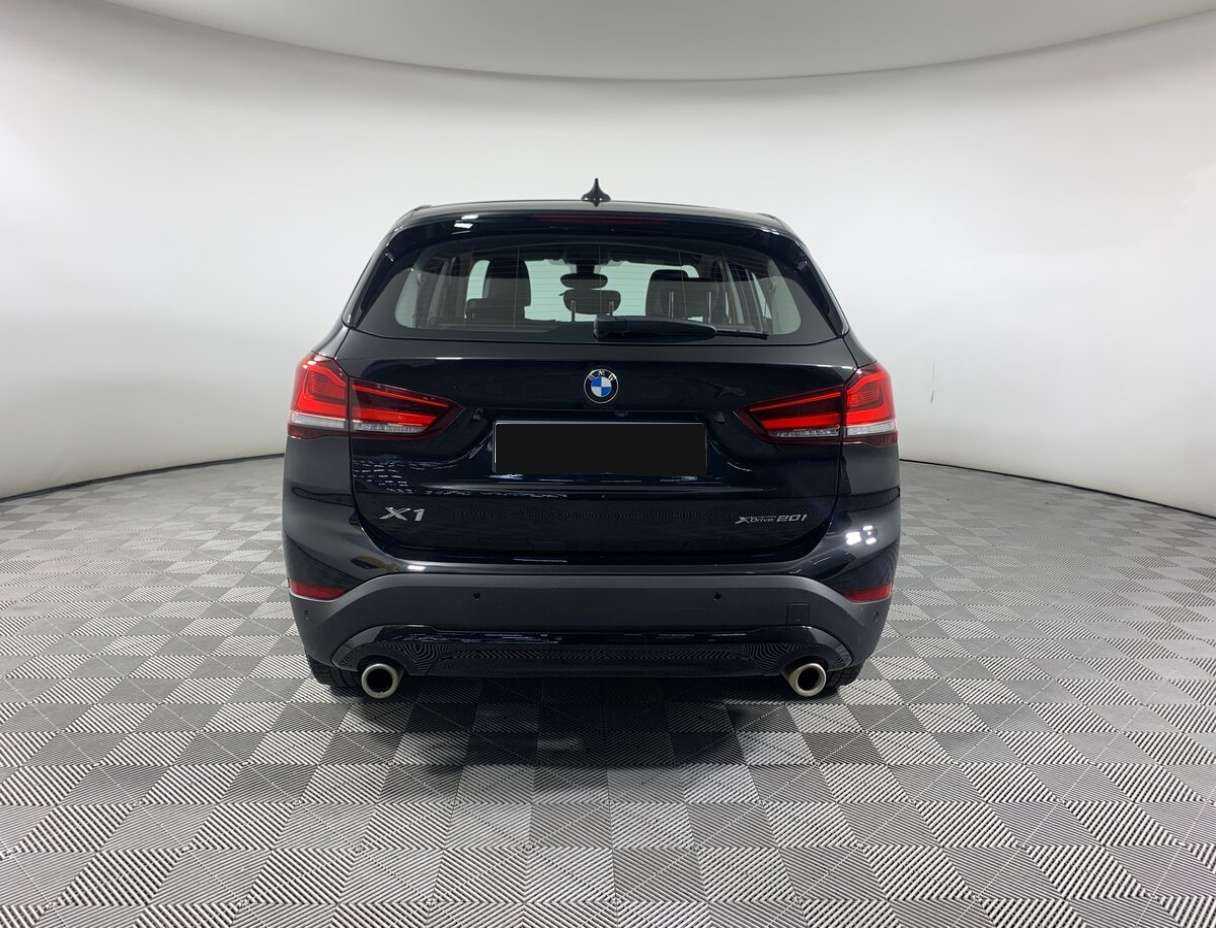 BMW X1 20i xDrive, 2020 Фото №6