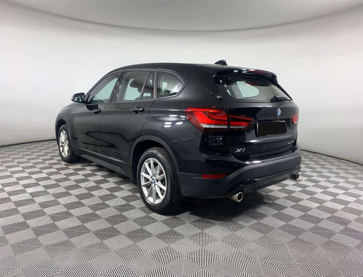 BMW X1 20i xDrive, 2020 Фото №7