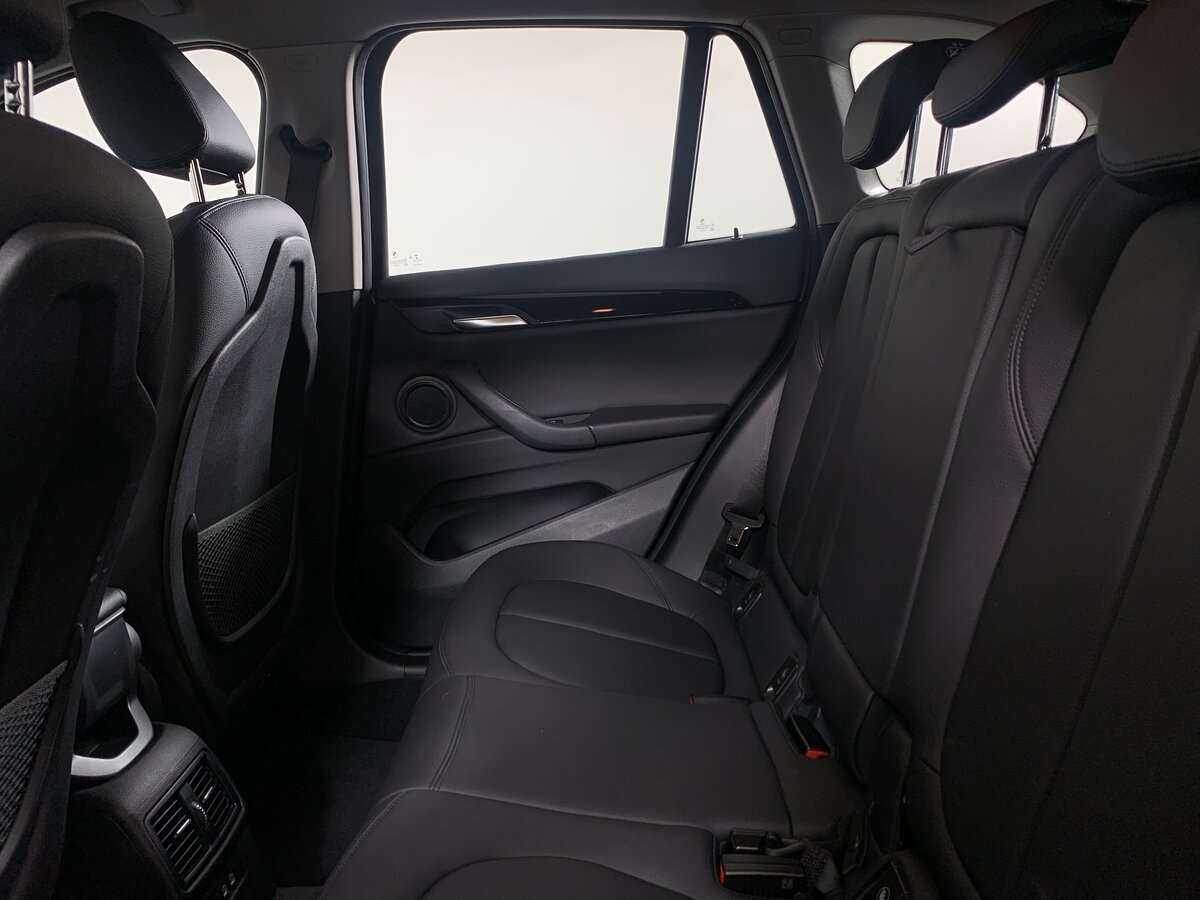 BMW X1 20i xDrive, 2020 Фото №16