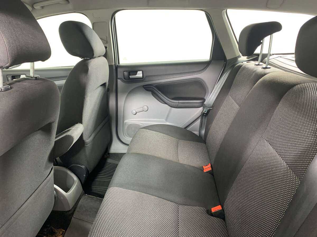 Ford Focus, 2011 Фото №16