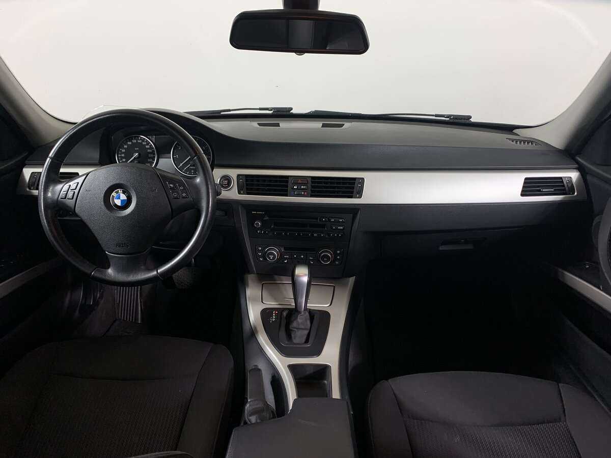 BMW 3 серии 318i, 2011 Фото №13