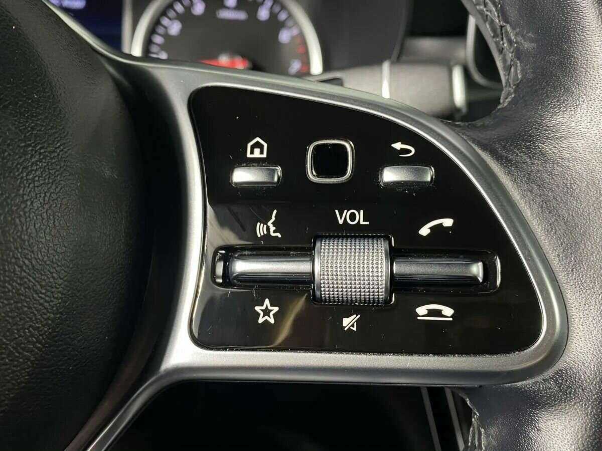 Mercedes-Benz GLC 200, 2021 Фото №17