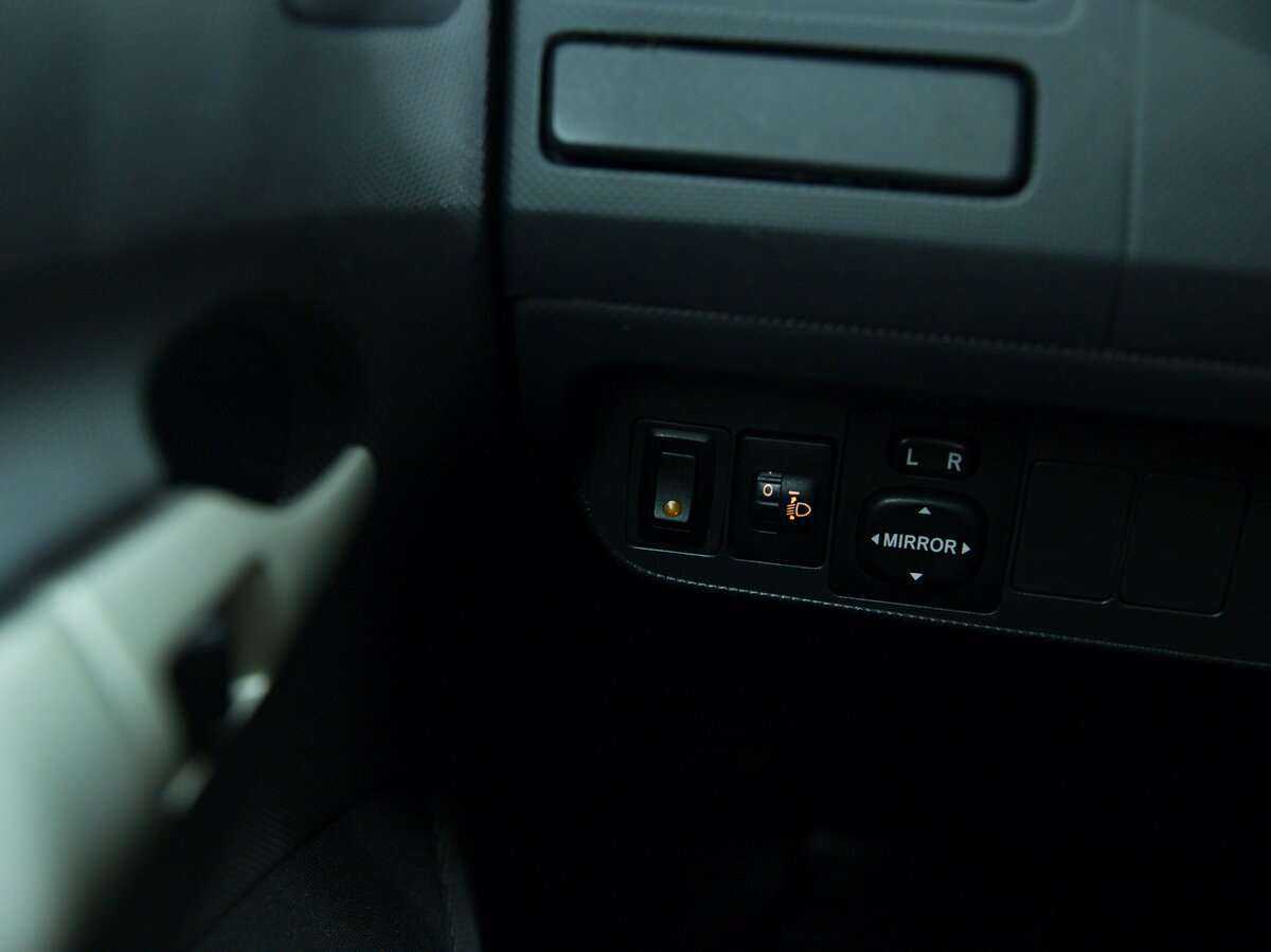 Toyota Auris, 2008 Фото №18