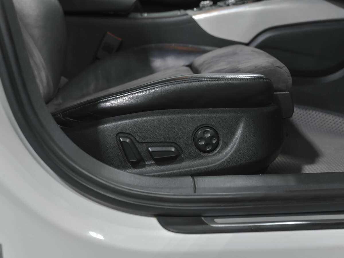 Audi A6, 2011 Фото №17