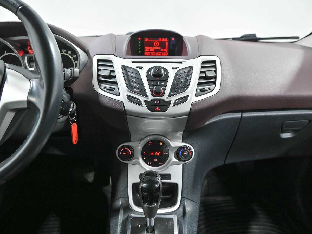 Ford Fiesta, 2010 Фото №10