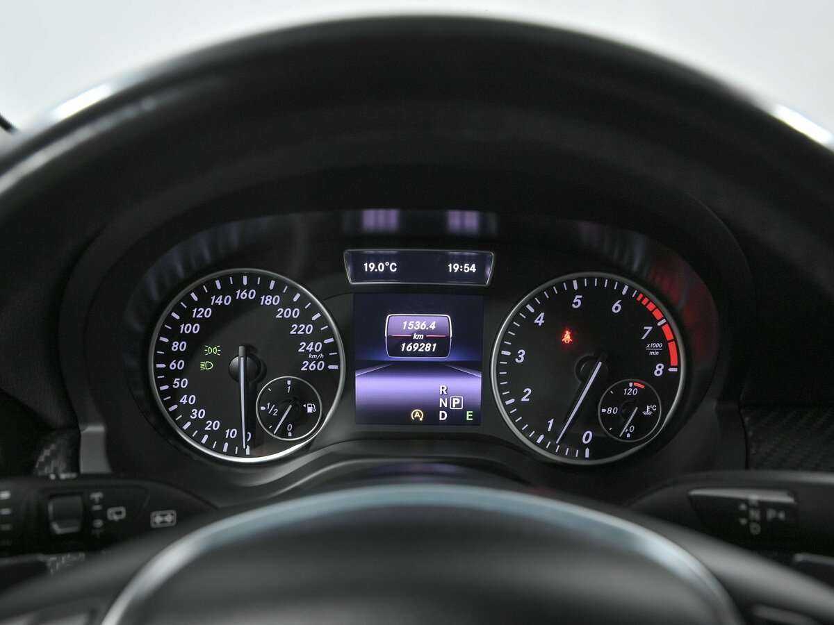 Mercedes-Benz GLA 250, 2015 - 169 000 км. | Фото №8