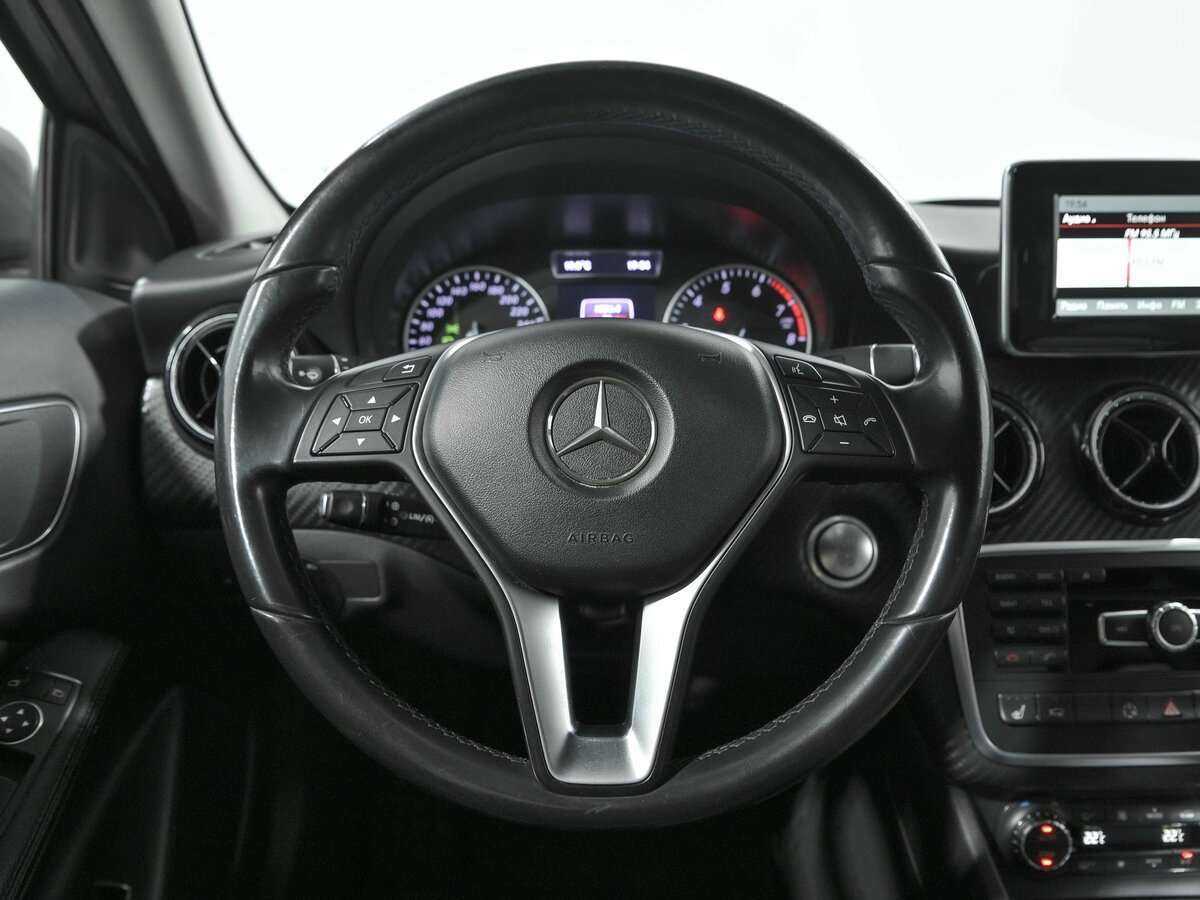 Mercedes-Benz GLA 250, 2015 Фото №9