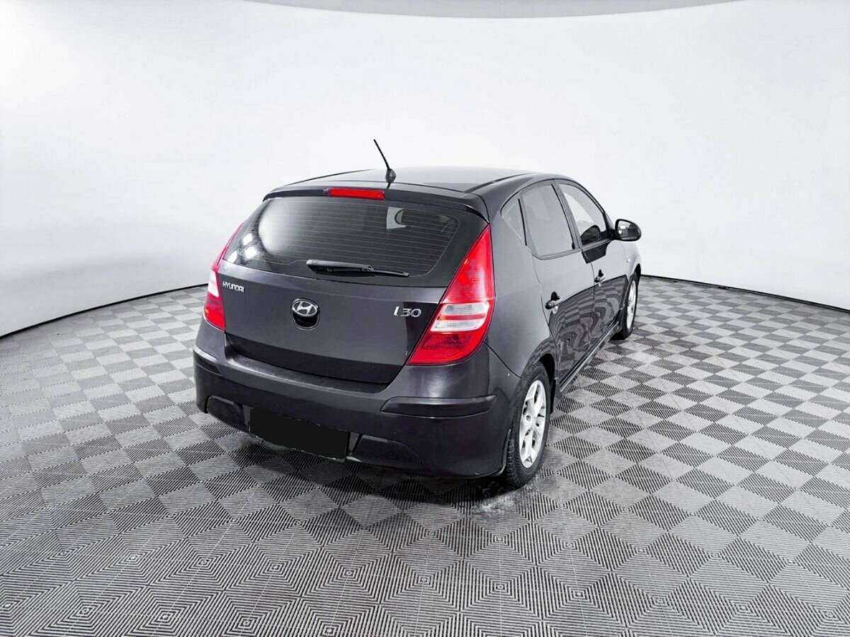 Hyundai i30, 2010 Фото №5
