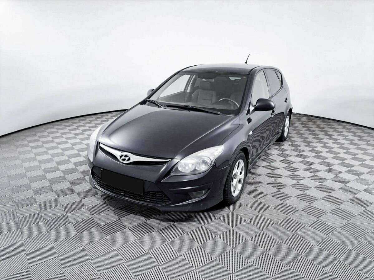 Hyundai i30, 2010 Фото №19