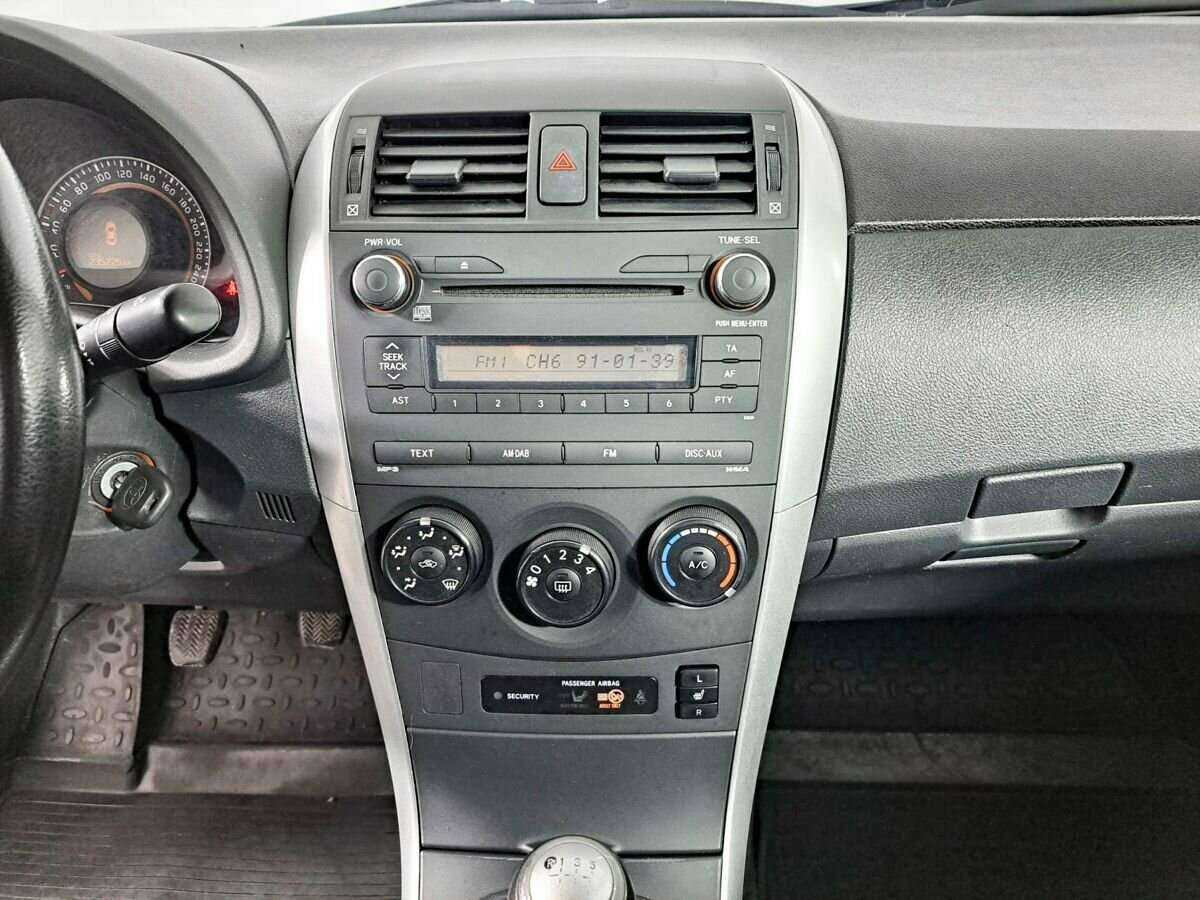 Toyota Corolla, 2010 Фото №14