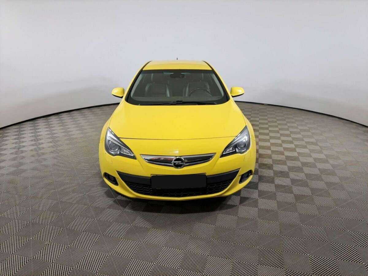 Opel Astra GTC, 2013 - 120 970 км. | Фото №2