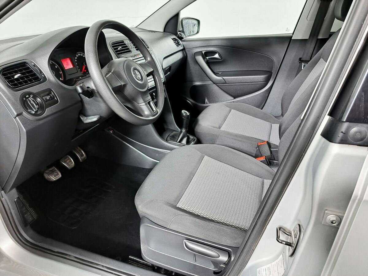 Volkswagen Polo, 2011 Фото №14