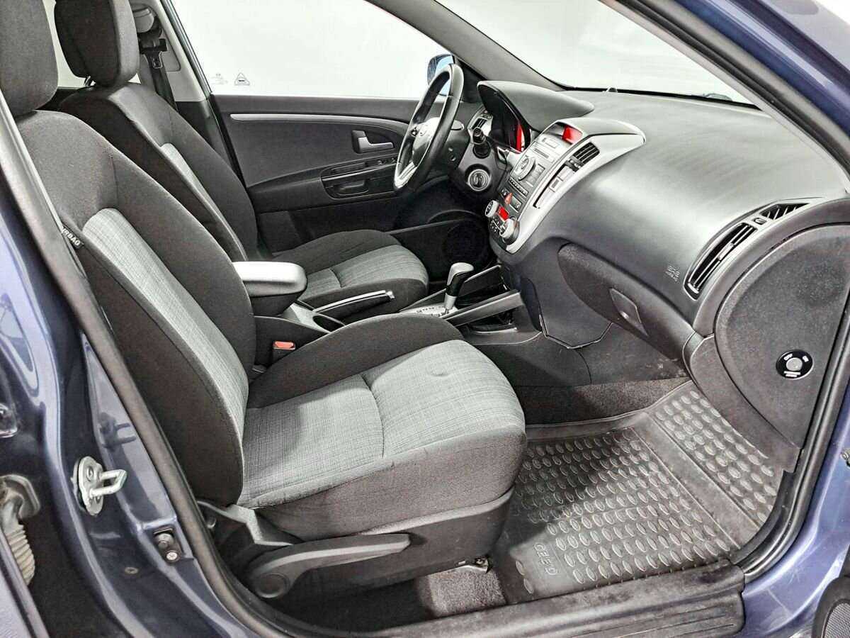 Kia Ceed, 2010 Фото №9